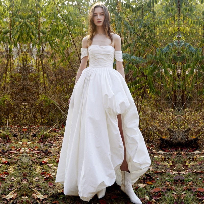 Photography Lighting - Vestido de Noiva Simples de Um