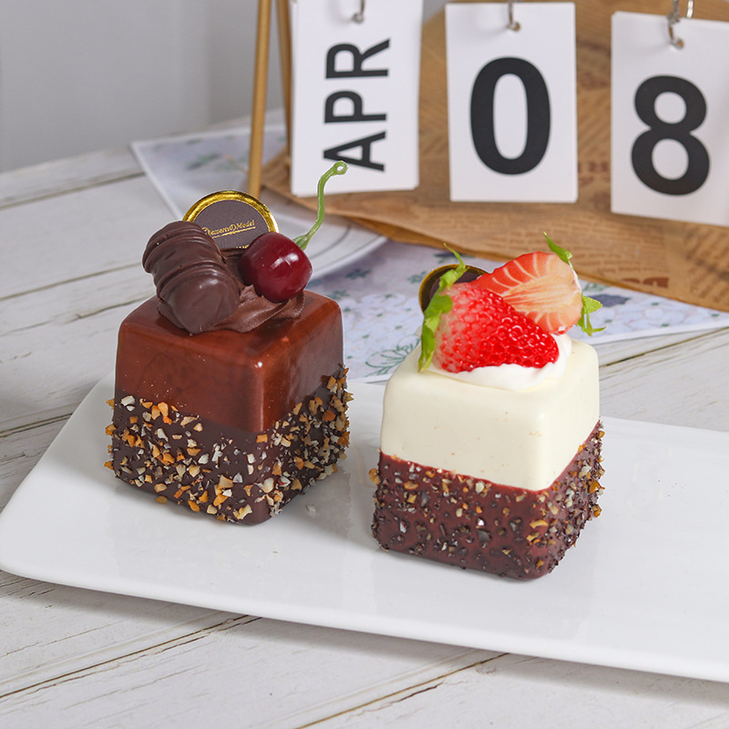 1 Peça de Bolo de Frutas Artif - Photography Food avaliação e preço